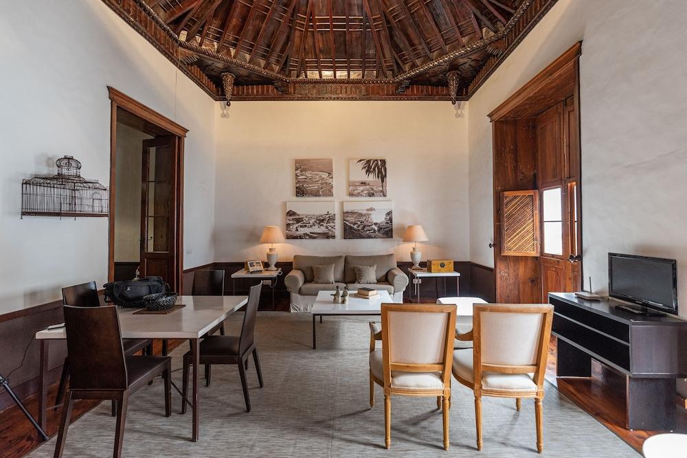 Isla Baja Suites Garachico  Dış mekan fotoğraf